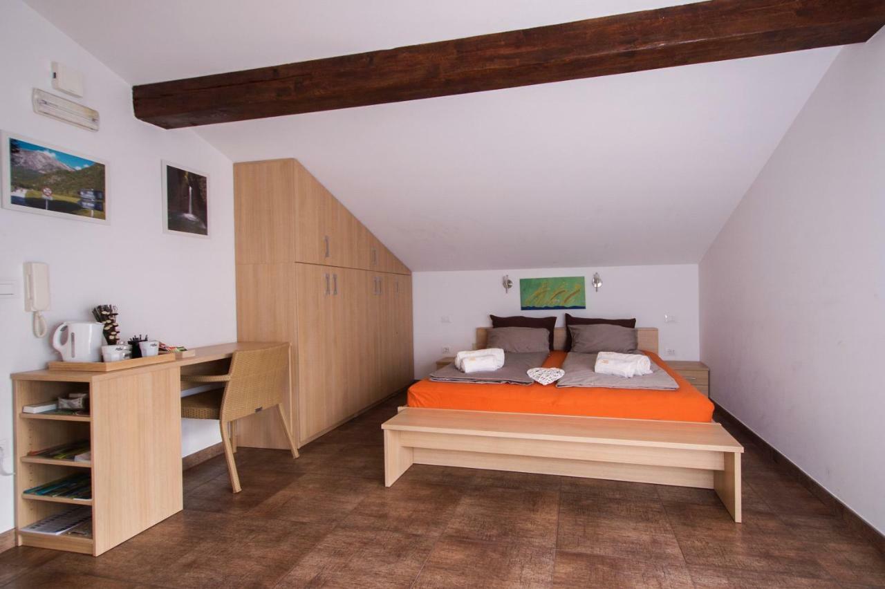 Apartment And Rooms Hisa Sonca Kobarid Zewnętrze zdjęcie
